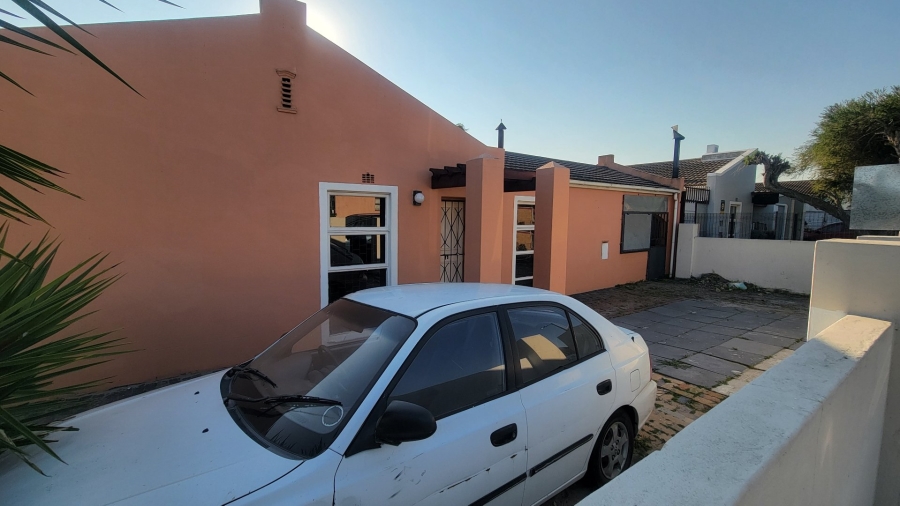 3 Bedroom Property for Sale in Highbury Western Cape